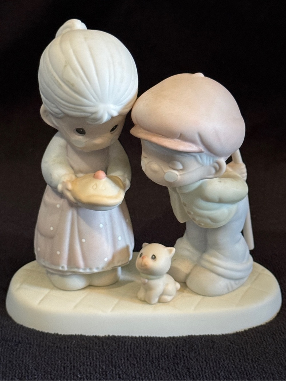 Precious Moments Figurine SWEETER AS THE YEARS GO BY